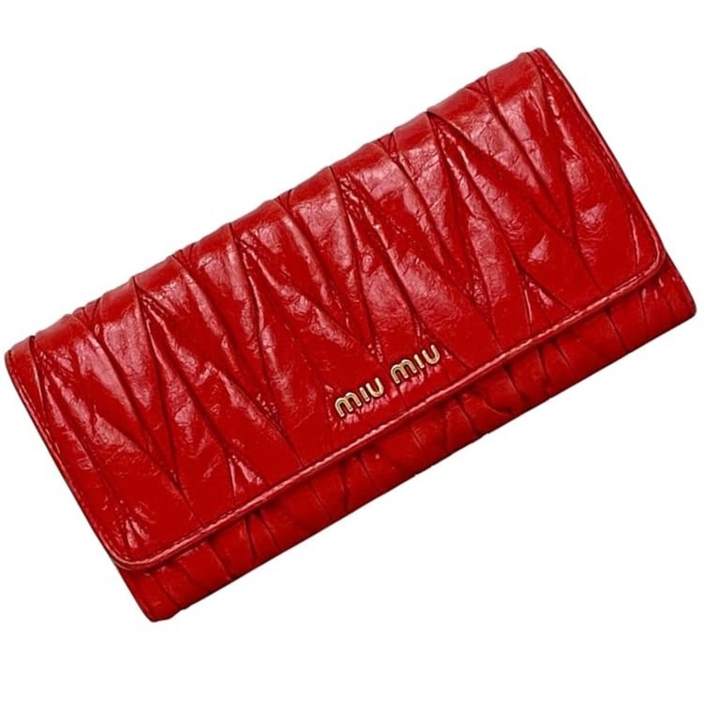 Miu Miu Miu bi-fold long wallet, red, Matelass√© leather, 194 miu hardware